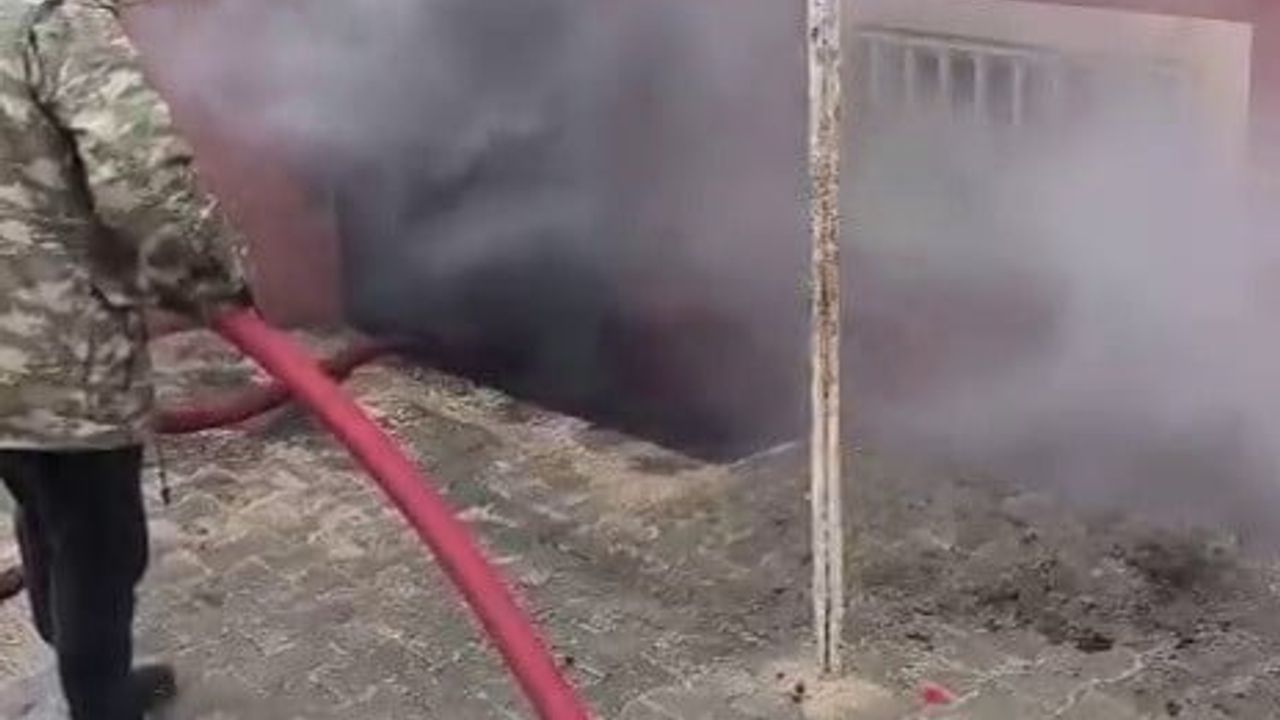 Okulun Bodrum Katında Yangın Çıktı