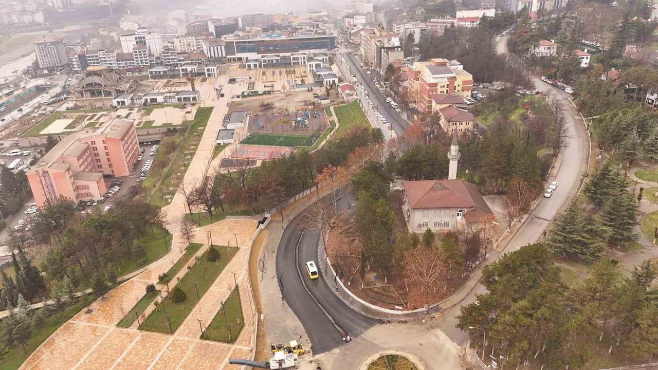 Ömer Lütfü Özaytaç Caddesi Yeniden Trafiğe Açıldı