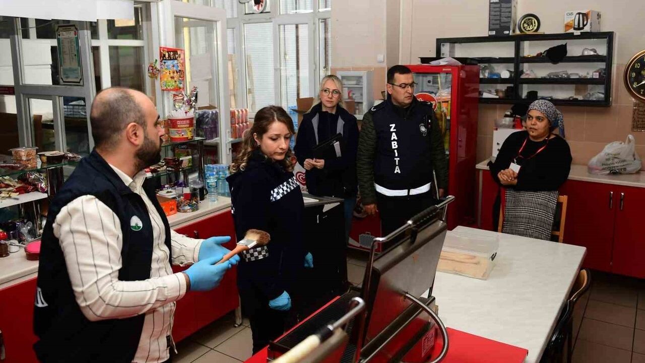 Osmangazi'de Okul Kantinlerinde Sıkı Denetim Süreci