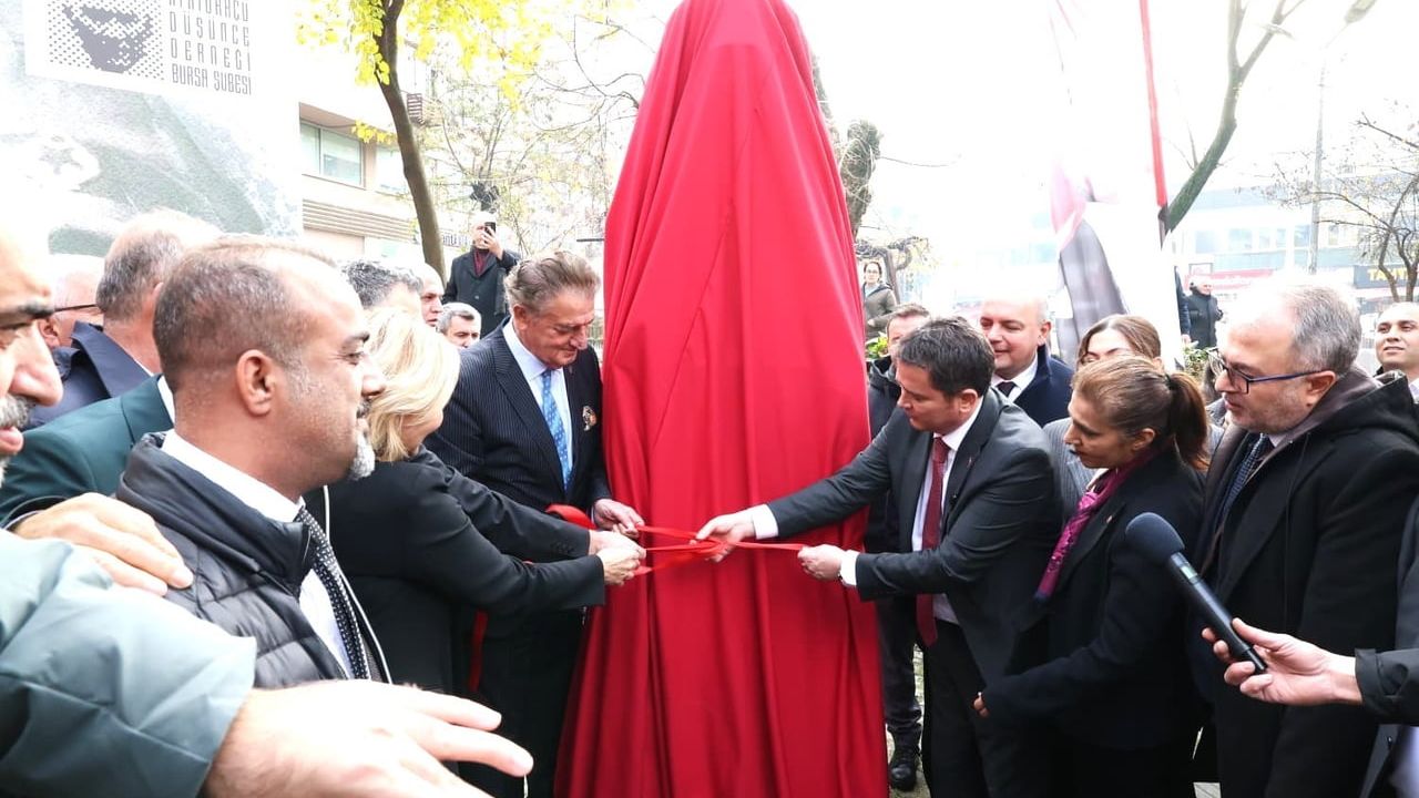 Osmangazi'de Yeni Bir Anıt: Şehit Kubilay