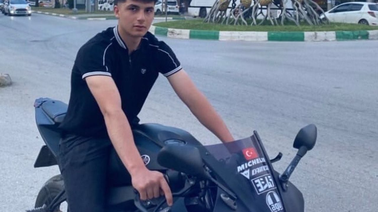 Osmaniye Mezarlığında Şoke Eden İki Genç Ölümü