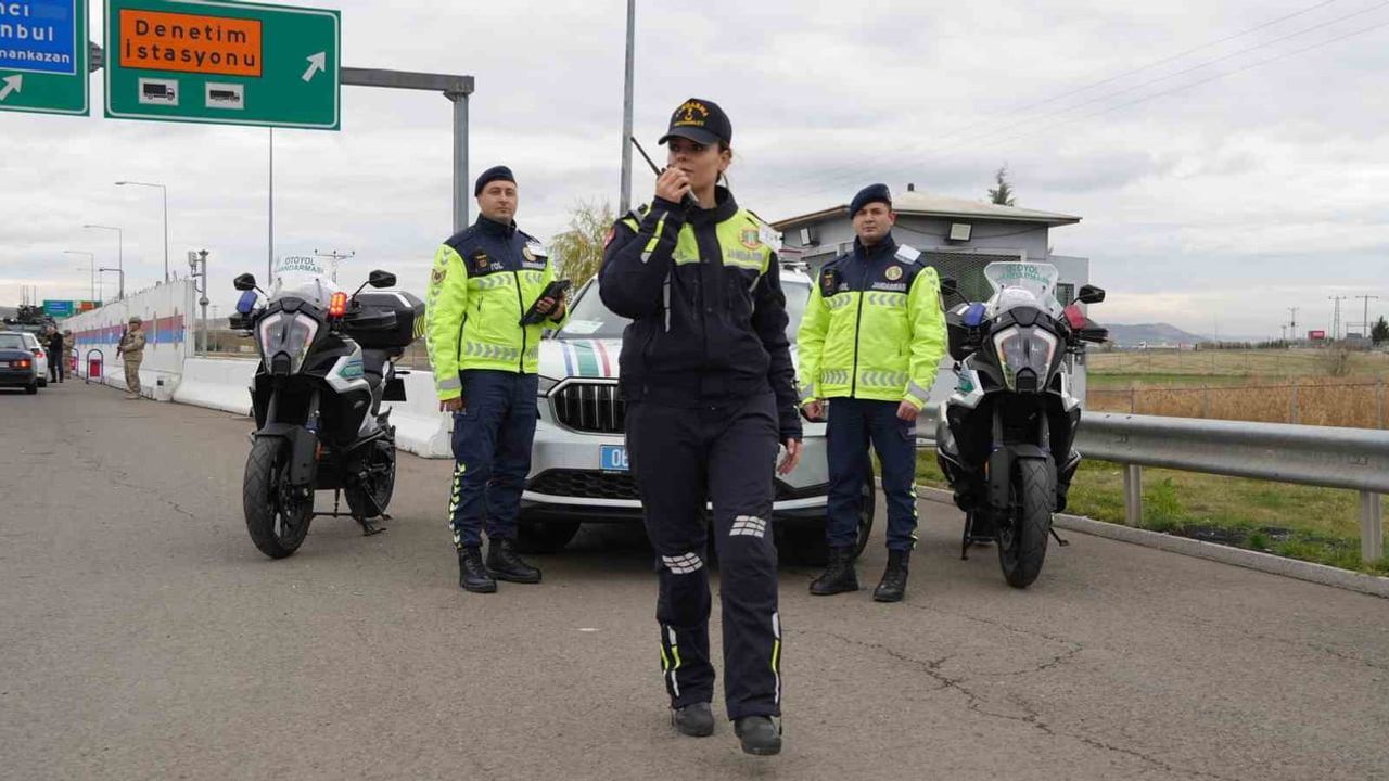 Otoyol Jandarma Timleri ile Karayollarında Güvenlik