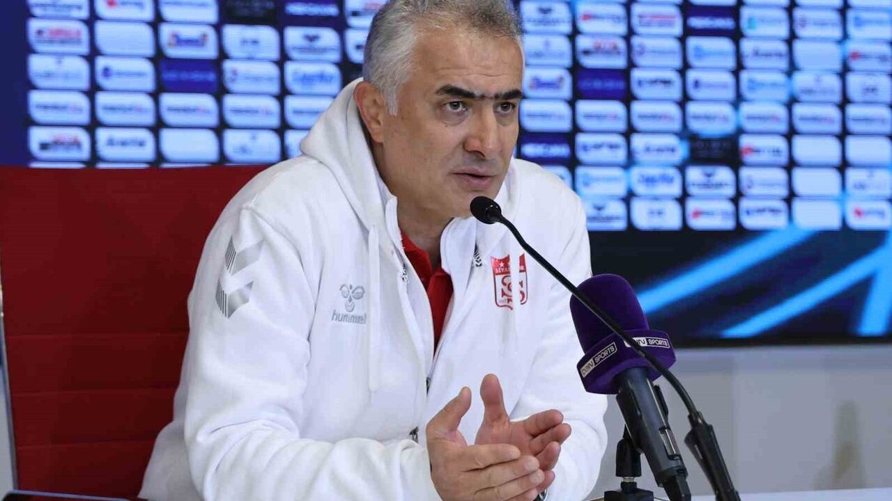 Özbelsan Sivasspor'dan Çorum FK Maçının Ardından Teknik Direktör Yorumları