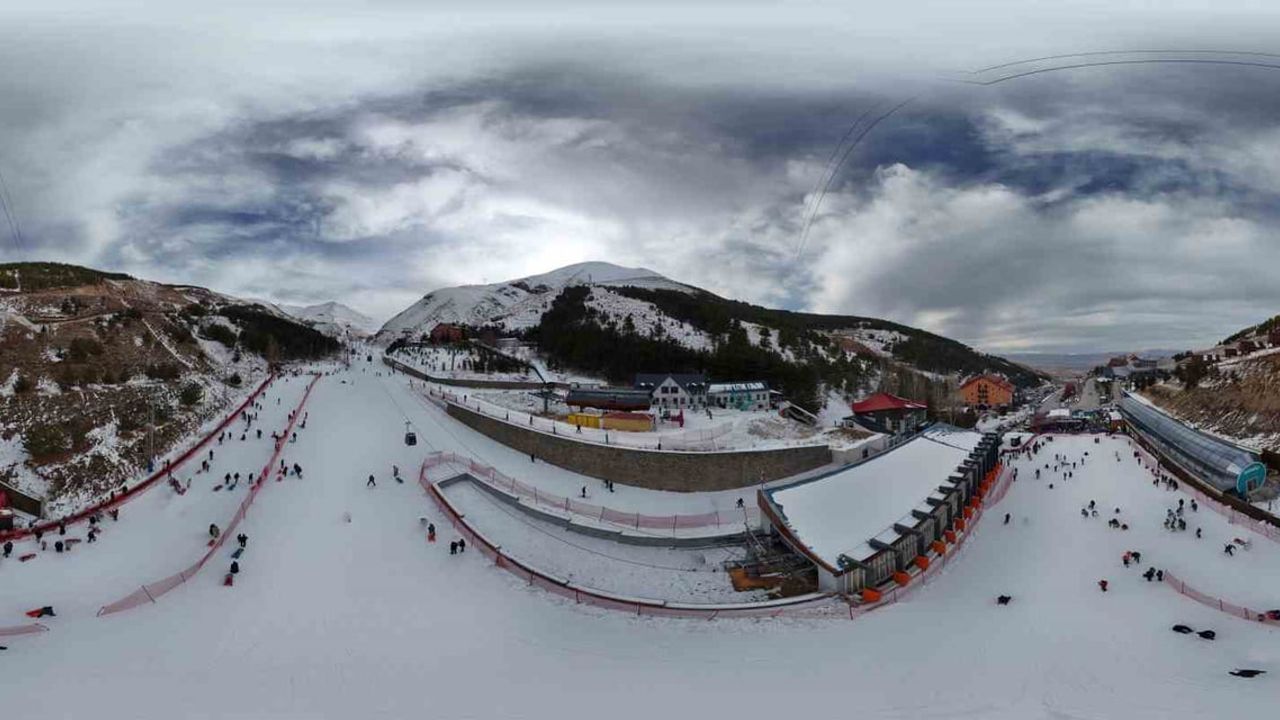 Palandöken Kayak Merkezi'nde Kış Sezonu Başladı