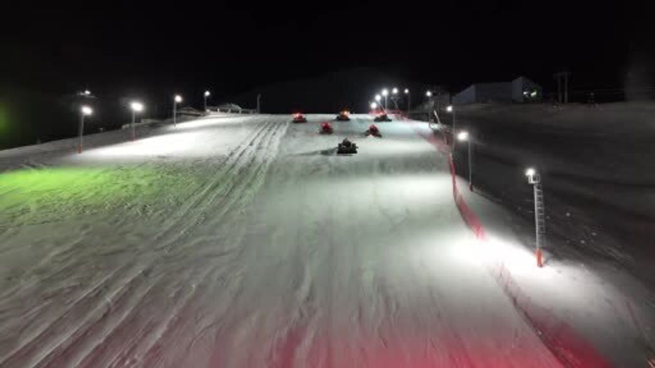 Palandöken Kayak Merkezi'nde Yeni Sezon Coşkuyla Açıldı