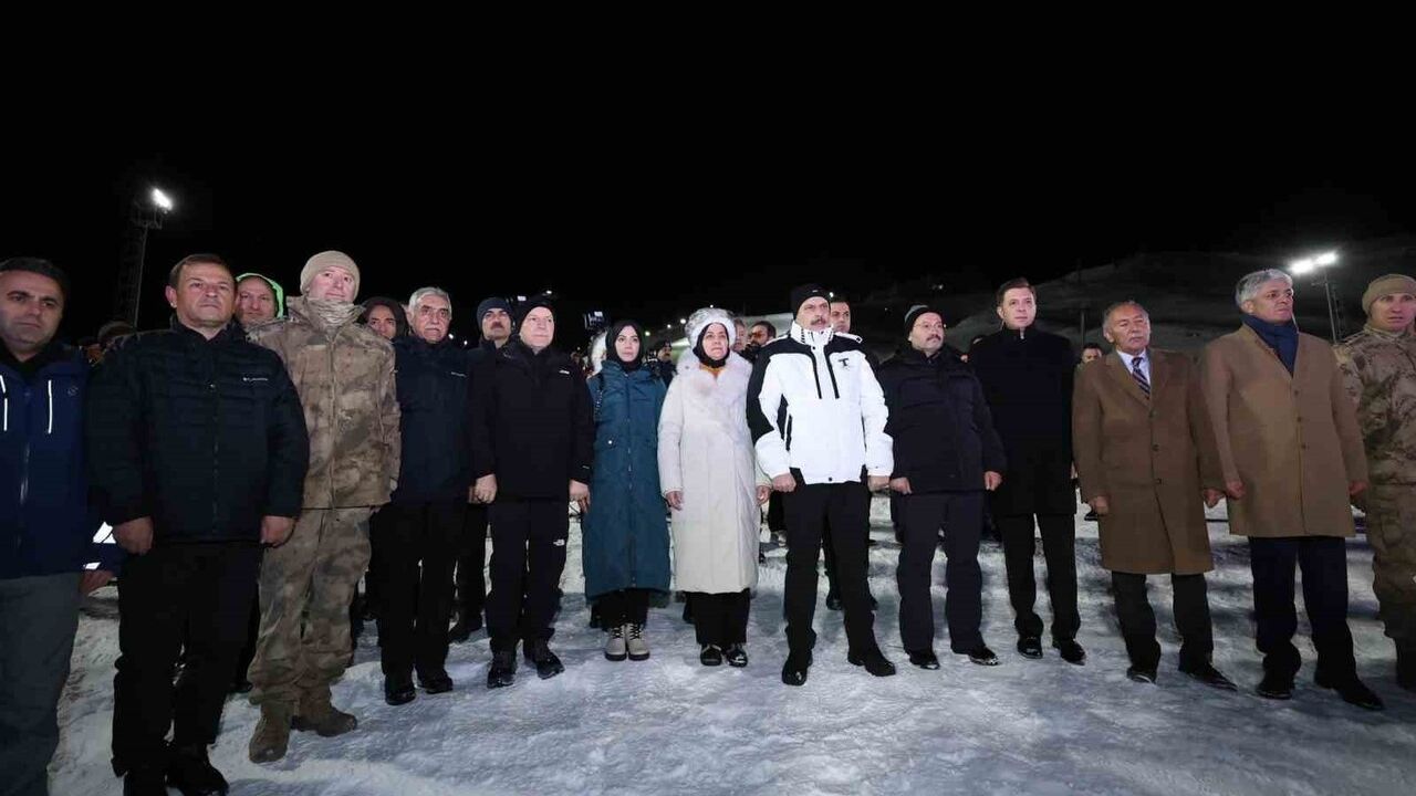 Palandöken Kayak Merkezi Yeni Sezon Açılışında Coşku Doruğa Ulaştı
