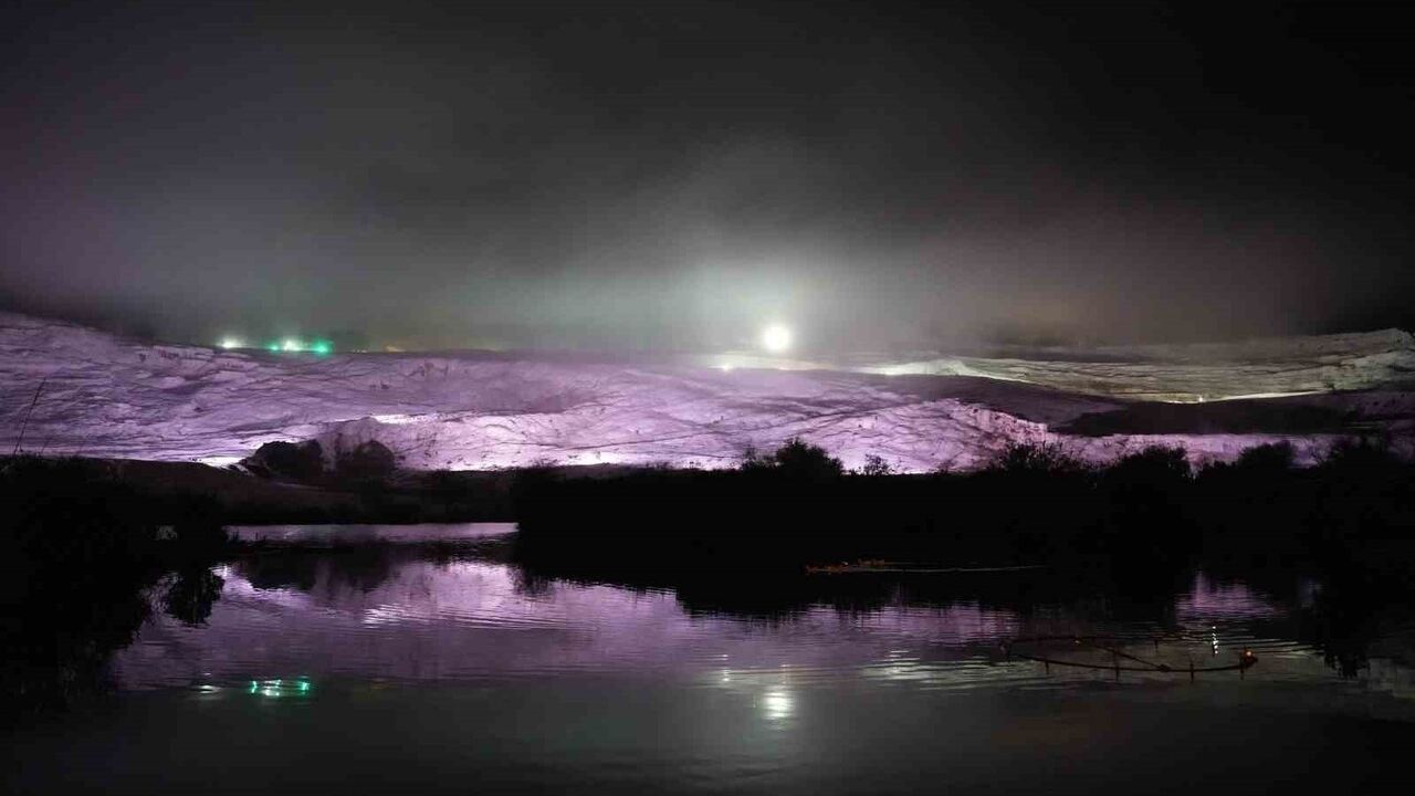 Pamukkale Travertenleri'nde Yağmur Sonrası Kartpostal Gibi Manzaralar