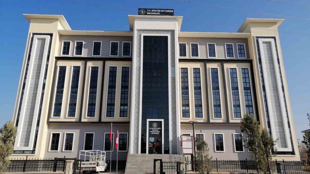 Patnos Halk Kütüphanesi Kitapseverlerle Buluşuyor