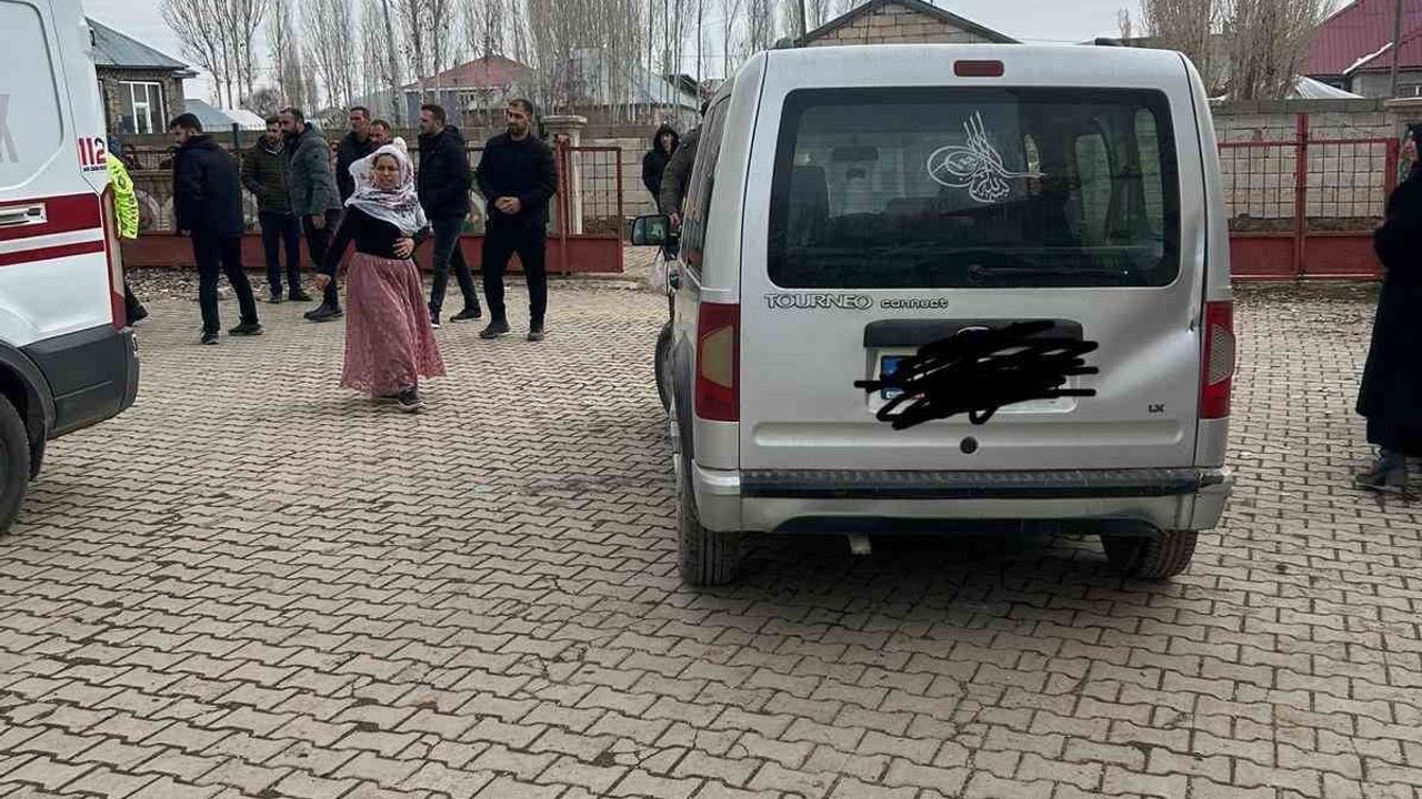 Patnos'ta Trafik Kazası: 12 Yaşındaki Medine Şener Hayatını Kaybetti
