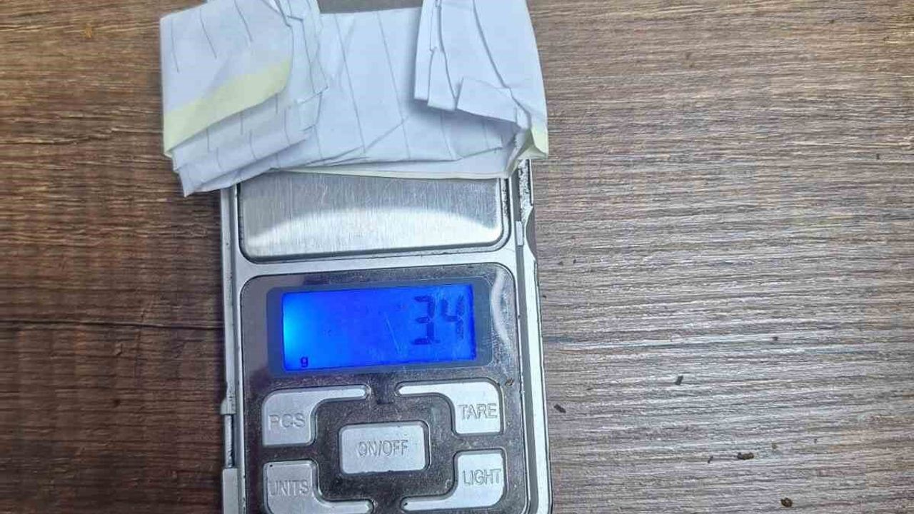 Payas'ta Uyuşturucu Operasyonu: 3 Gözaltı