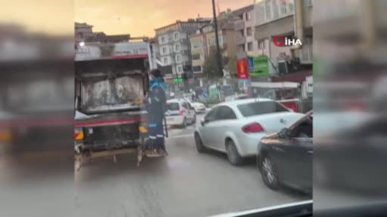Pendik'te Temizlik Görevlisi Bağlama Çaldı