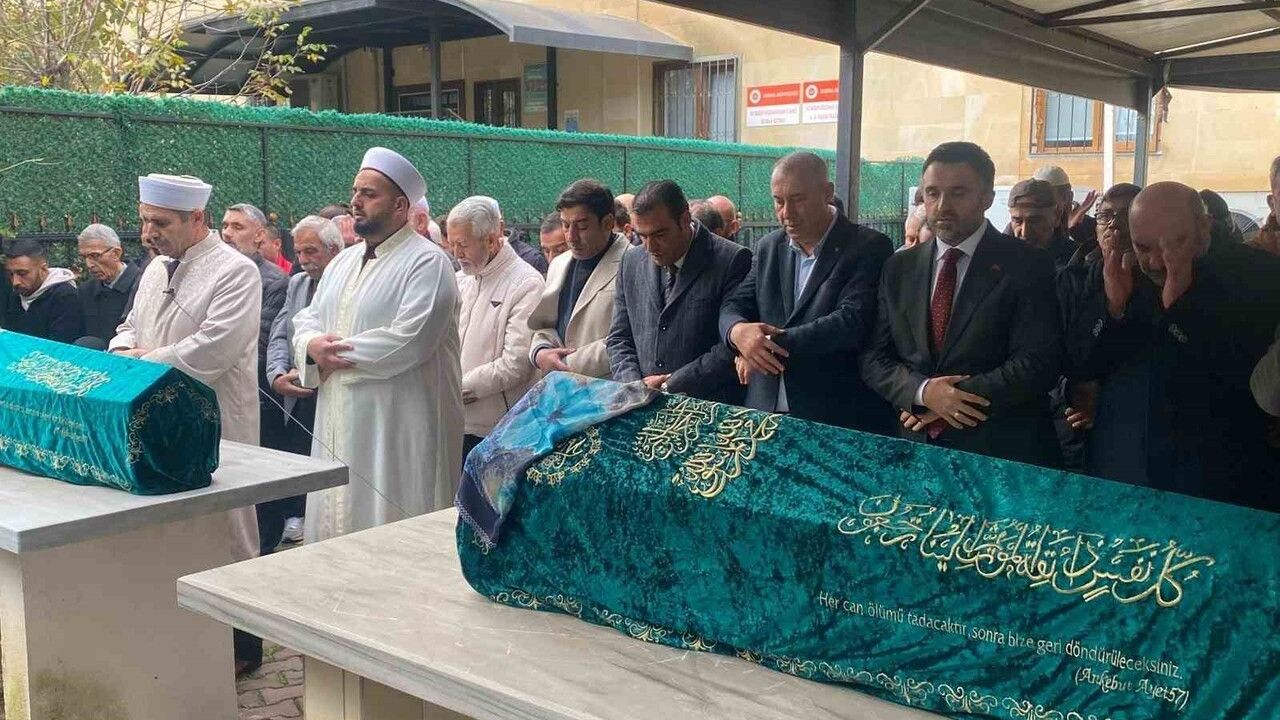 Pendik Yangınında Hayatını Kaybeden Çocuklar Uğurlandı