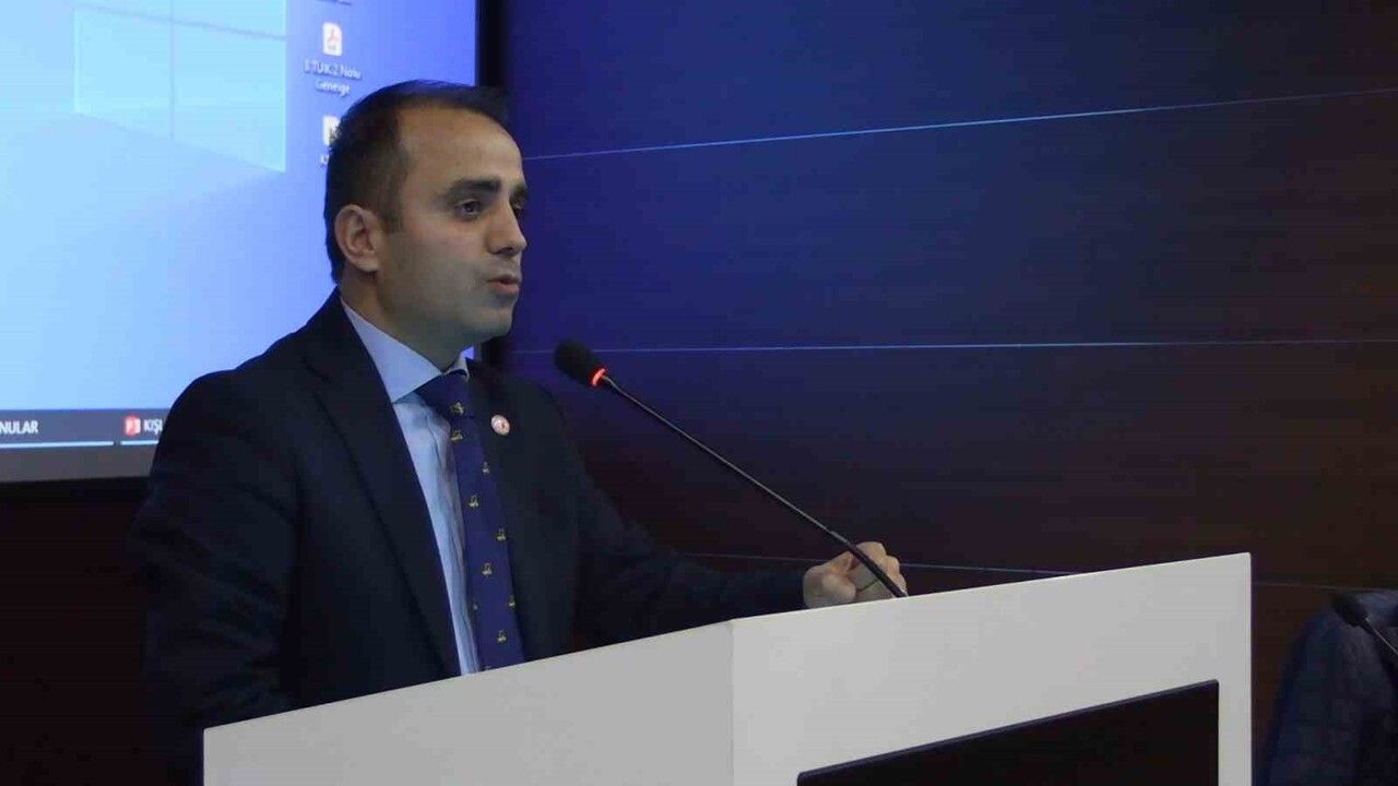 Prof. Dr. Halil Yeninar Arı Ölümlerini Değerlendirdi