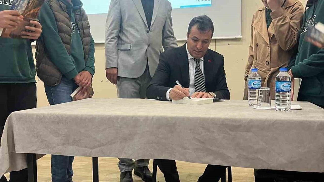 Prof. Dr. Yüksel Özdemir'in 'Bir Dem Hayat' Kitabı Sinemaya Uyarlanıyor