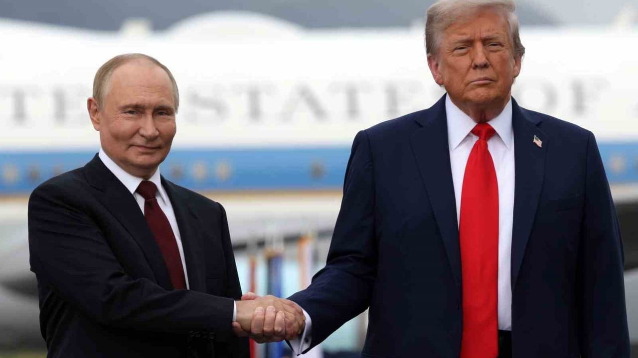 Putin ve Trump Telefon Görüşmesi: Ukrayna Üzerine Şok Edici Gelişmeler