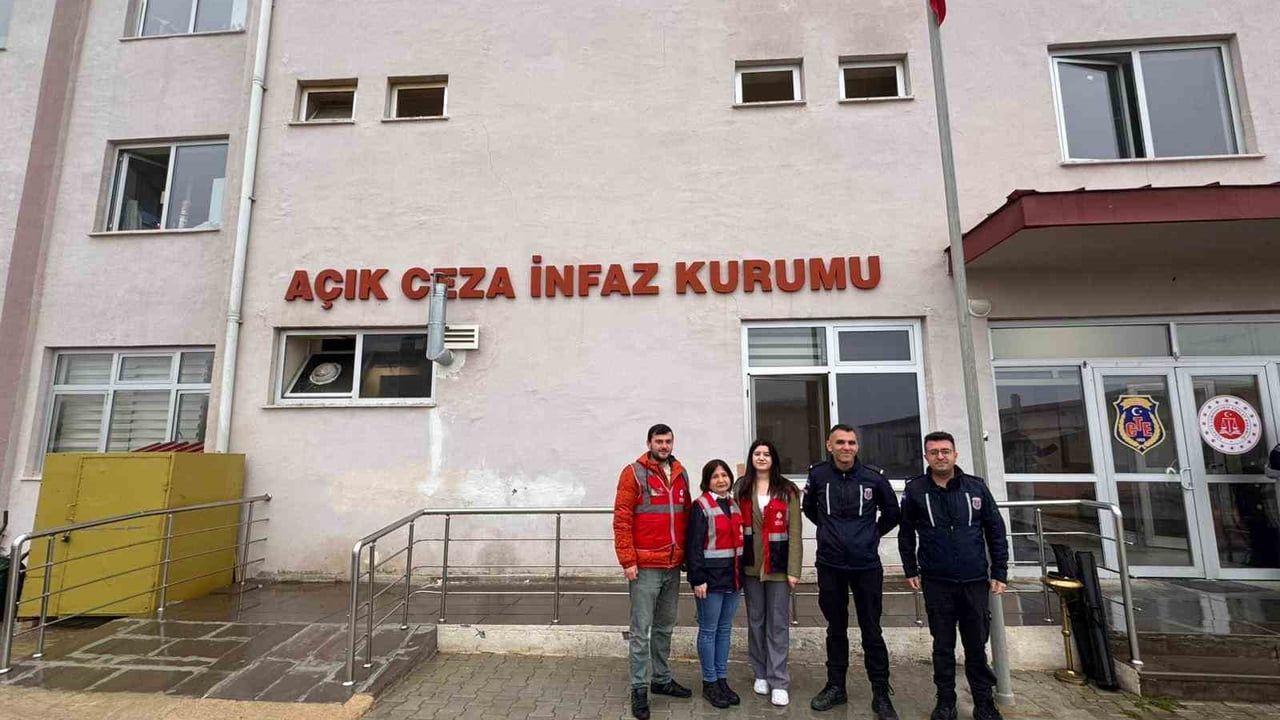 Regaib Kandili İkramı Kütahya T Tipi Ceza İnfaz Kurumu’nda