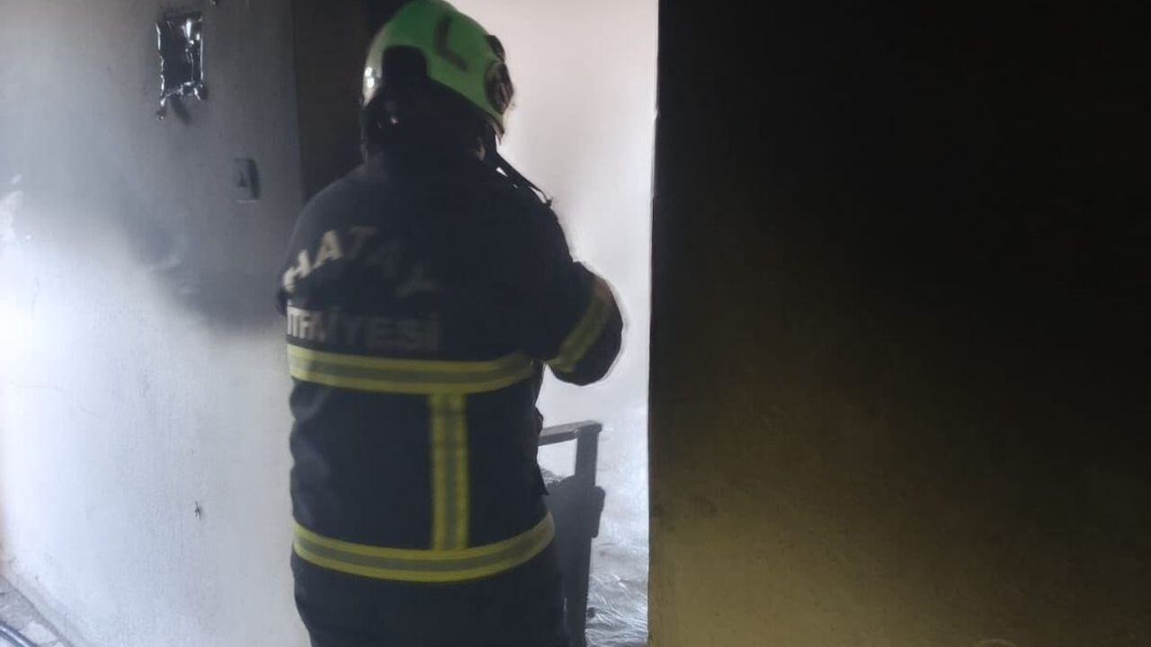 Reyhanlı’da Yangın: Bir Ev Kullanılamaz Hale Geldi