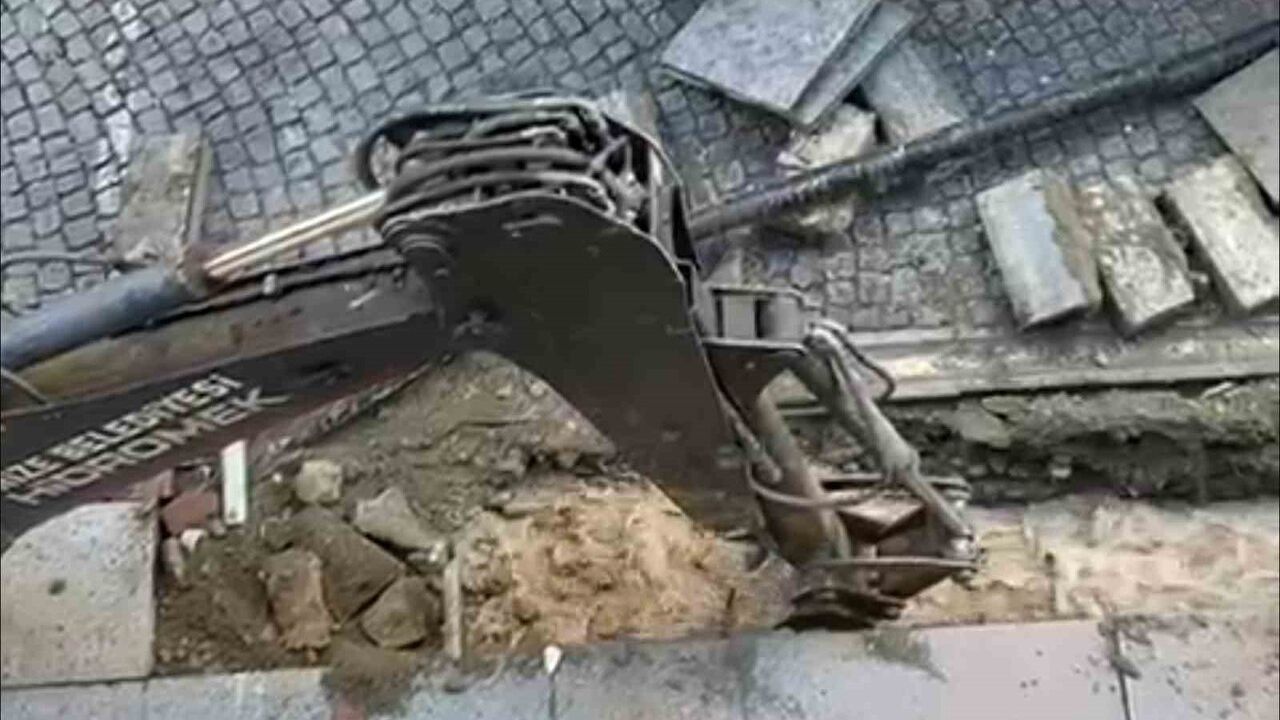 Rize'de İshale Hattı Patladı: Tazyikli Su Etrafa Saçıldı