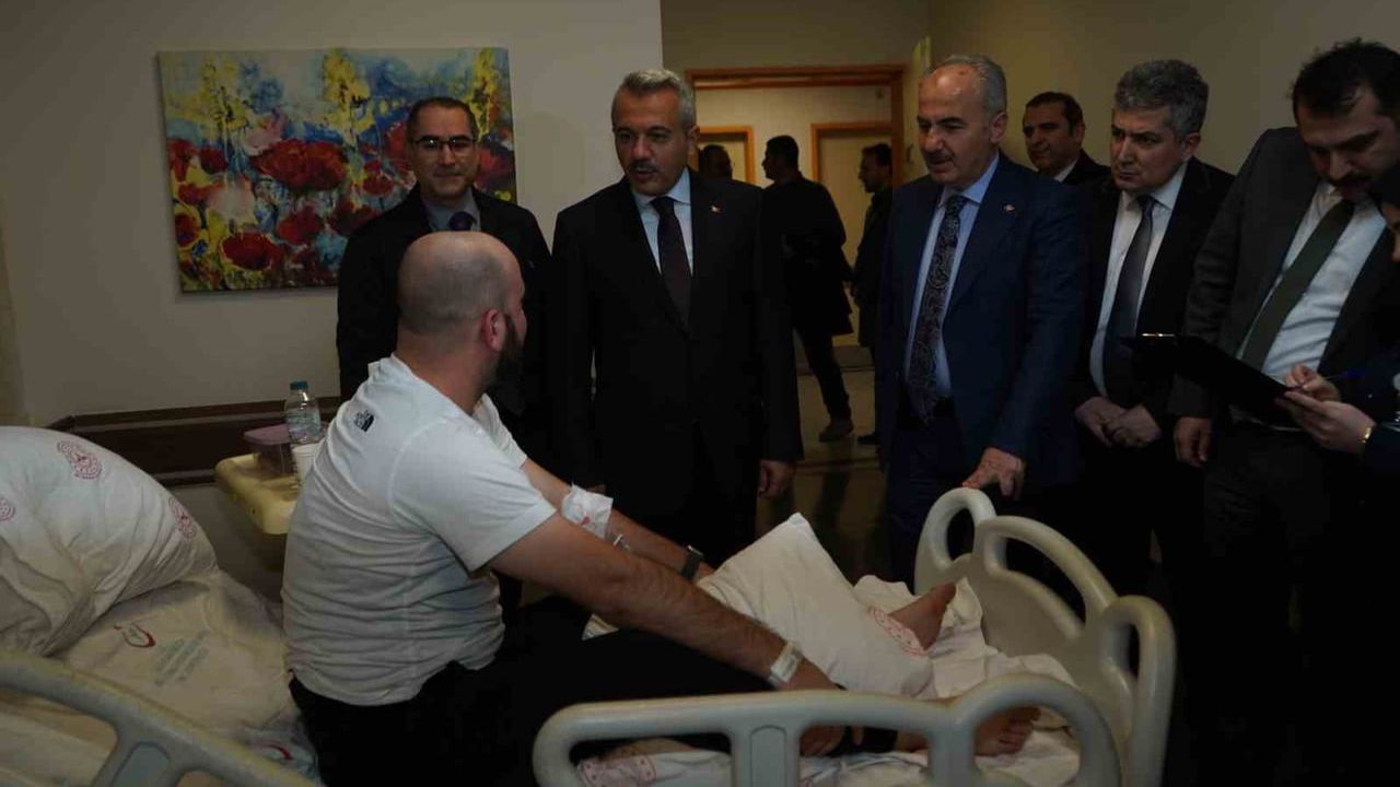 Rize Protokolü, Yılbaşı Gecesi Kamu Personelini Ziyaret Etti