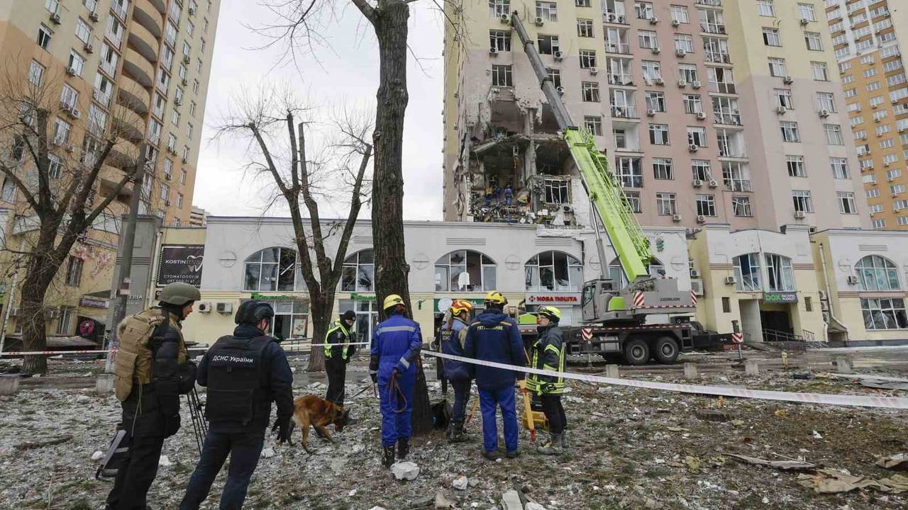 Rusya Kiev'e Saldırdı: 1 Ölü, 30 Yaralı