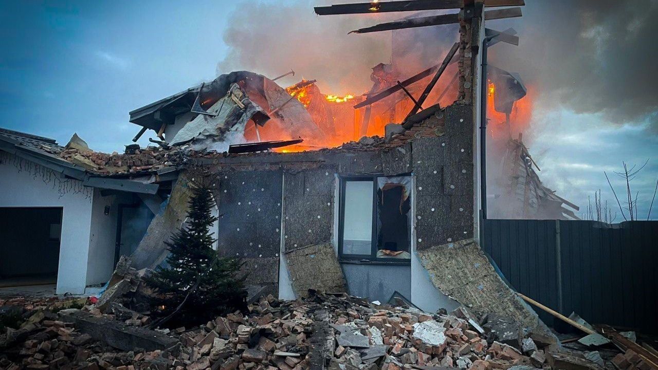 Rusya'nın Ukrayna'ya Hava Saldırıları: 3 Ölü