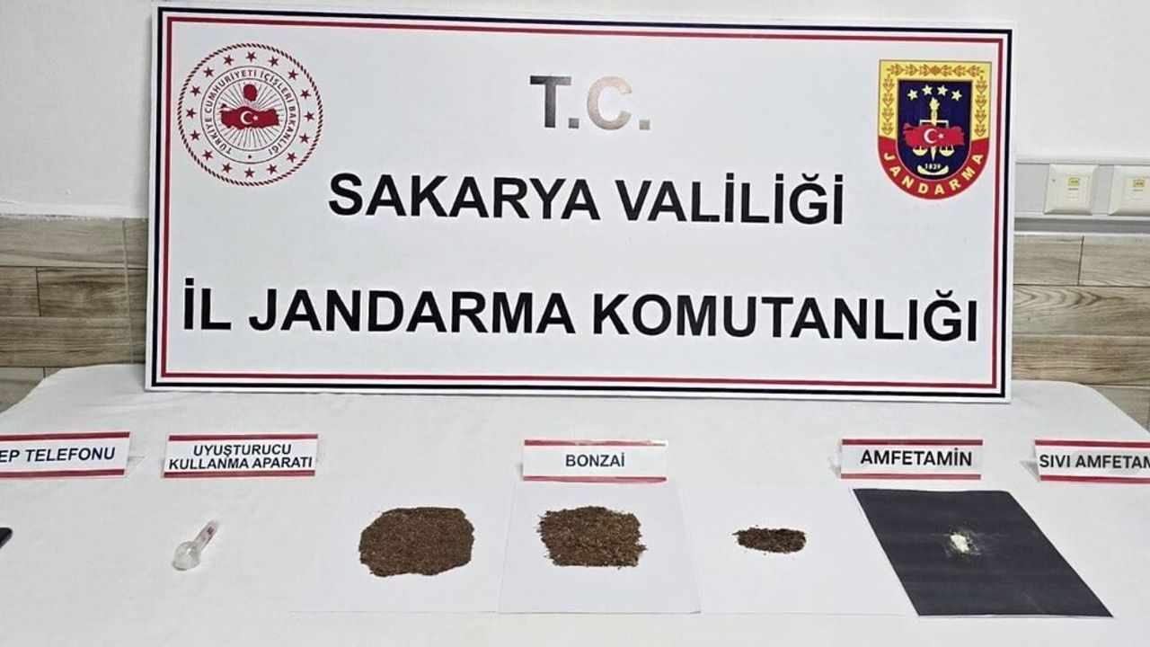 Sakarya'da Uyuşturucu Operasyonu: İki Şahıs Tutuklandı