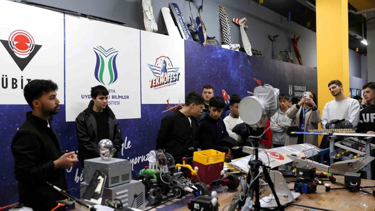 Sakarya Kale Mesleki Lisesi Öğrencileri SUBÜ’yü Keşfetti