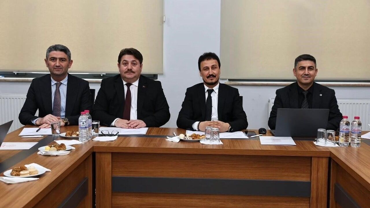 Sakarya Üniversitesi Eğitim Fakültesi'nde Yeni İş Birlikleri Geliştiriliyor