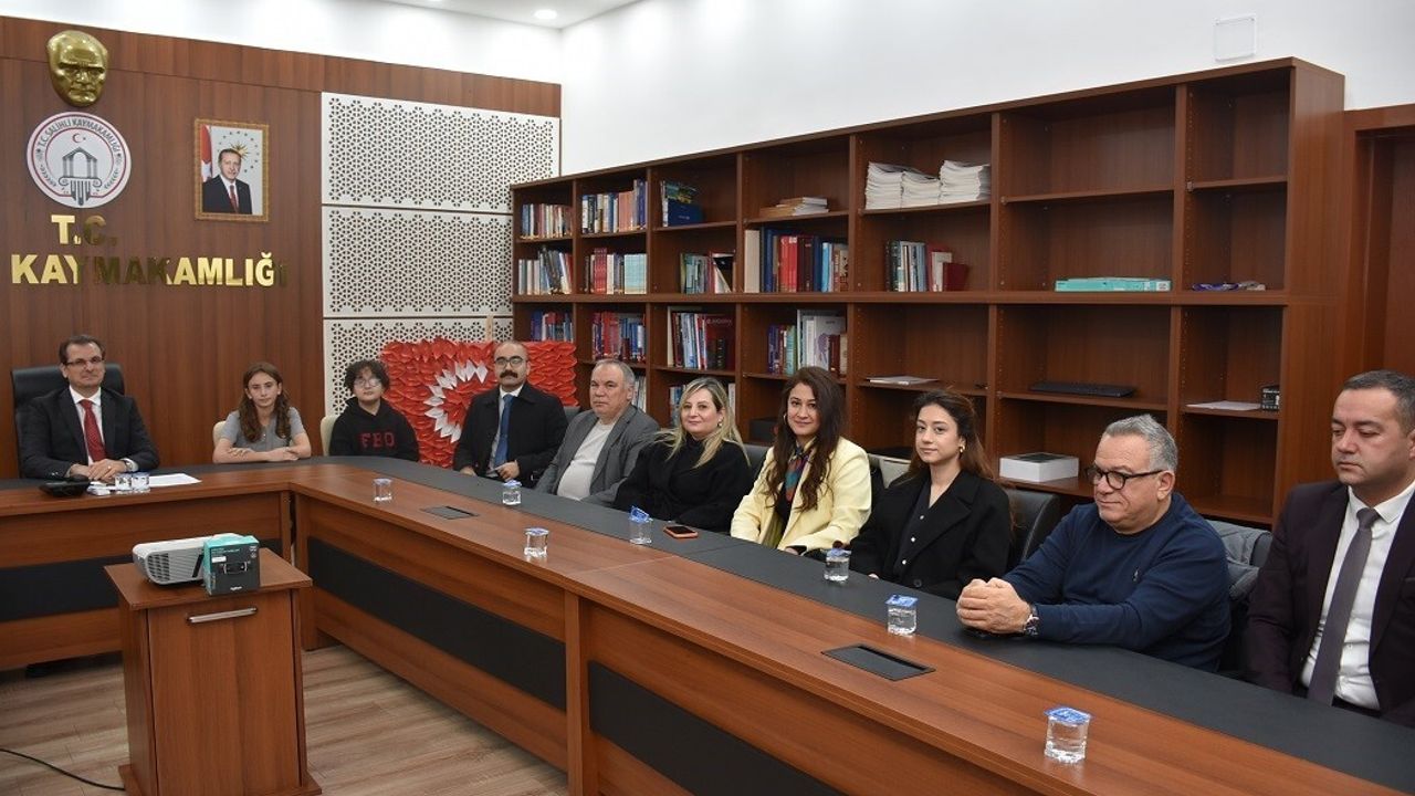 Salihli'de İnsan Hakları Kurulu Toplantısı Yapıldı