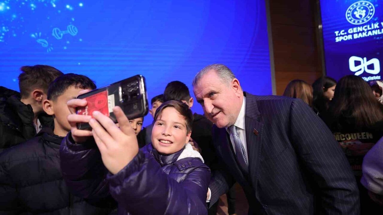 Şampiyon Sporcuların Anneleriyle Buluşma