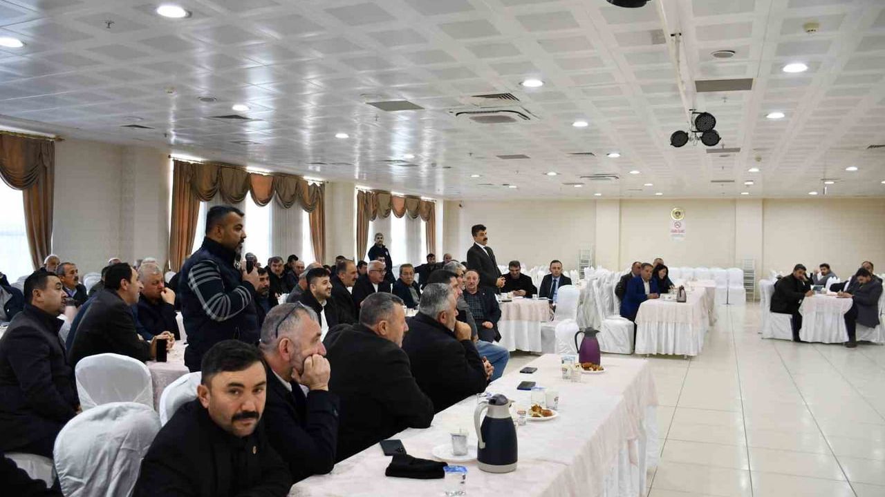 Samsun Büyükşehir Başkanı Doğan, Vezirköprü Muhtarlarıyla Buluştu