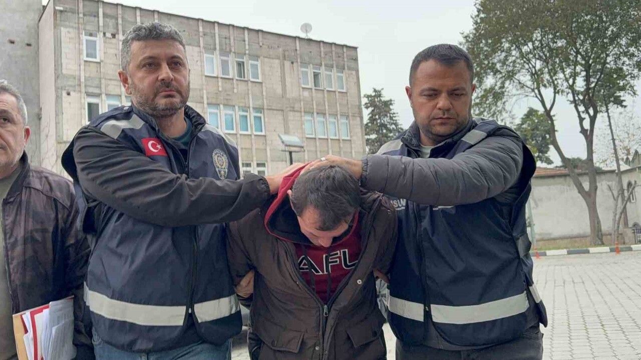 Samsun'da Aile İçi Cinayet: Üvey Oğul Bıçaklandı