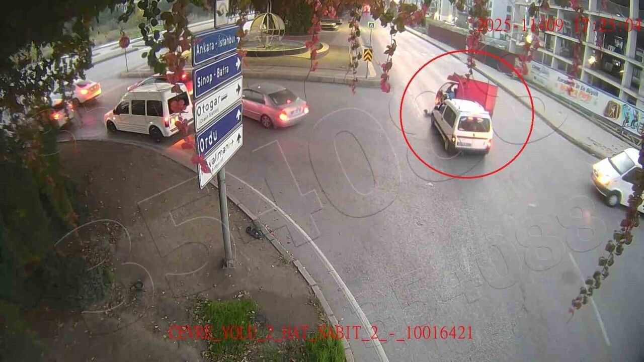 Samsun'da Motosiklet Kazaları Artıyor: Güvenlik Kameraları Anbean Kaydetti