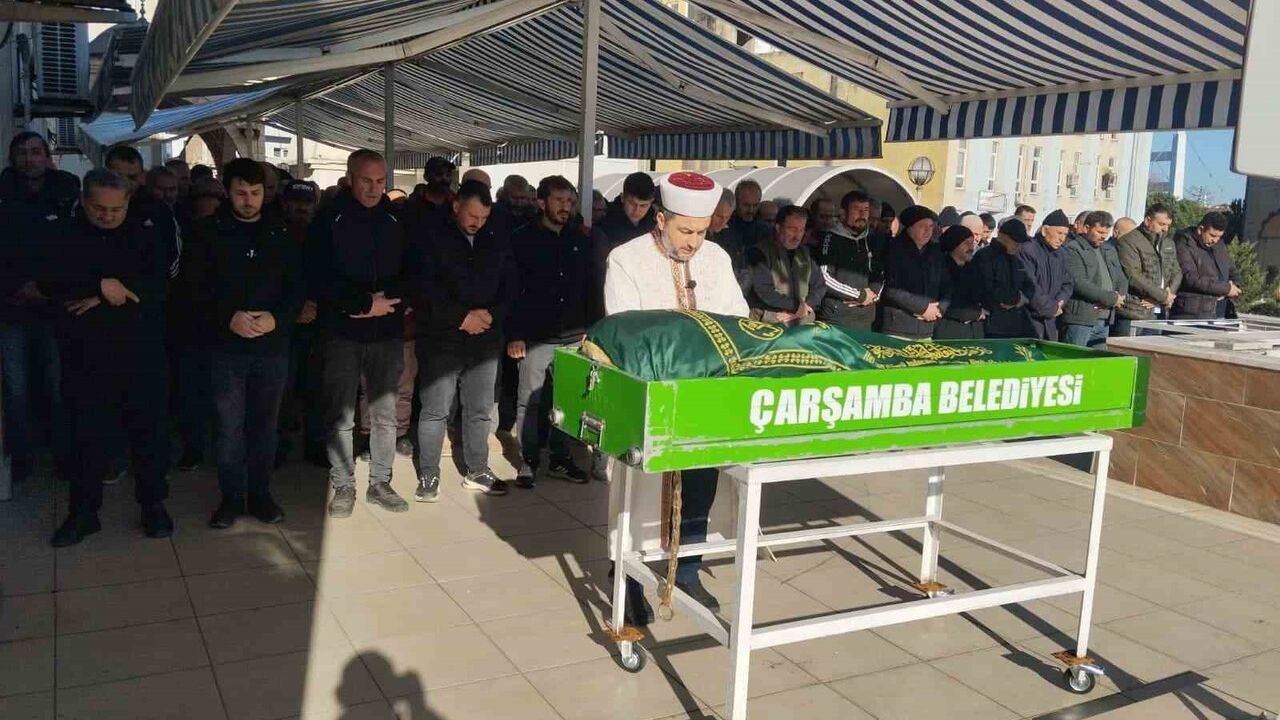 Samsun'daki Yangında Hayatını Kaybeden Hüseyin Topuz Defnedildi