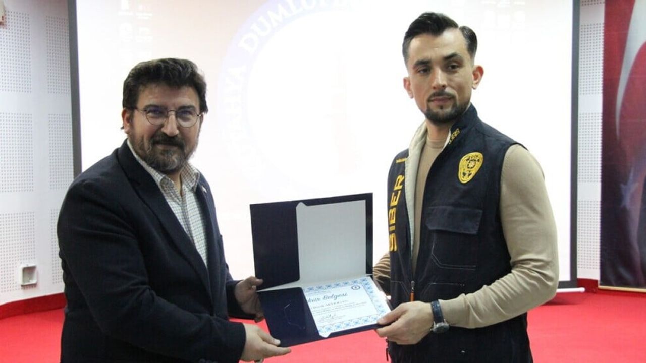 Sanal Riskler ve Akran Zorbalığı ile Mücadele Konferansı