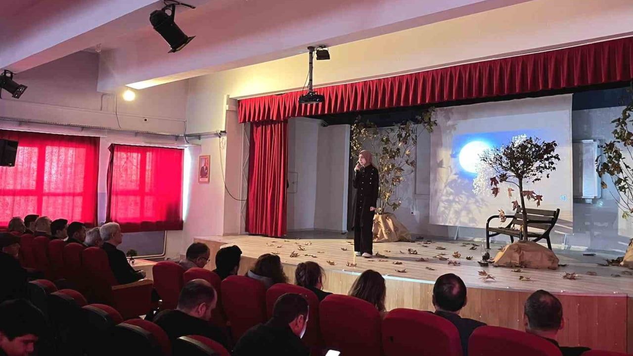 Sanatla Buluşan Genç Yetenekler Beğeni Topladı