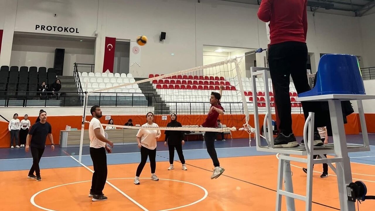 Sandıklı MYO Güz Dönemi Voleybol Turnuvası Şampiyonu Belli Oldu