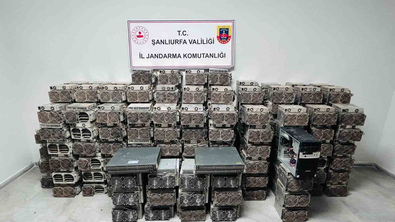 Şanlıurfa'da Kripto Para Üretim Merkezi Baskına Uğradı