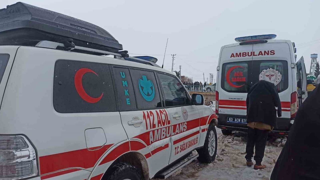 Şanlıurfa'da Trajik Kaza: Araç Sulama Kanalına Devrildi, 4 Kişi Kayboldu