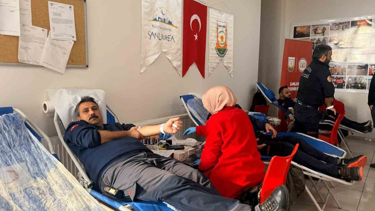 Şanlıurfa İtfaiyesi'nden Anlamlı Kan Bağışı