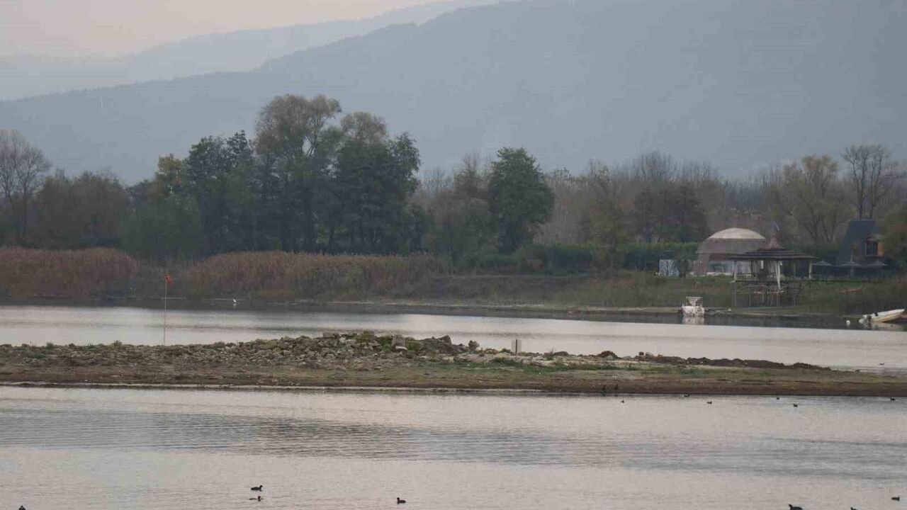 Sapanca Gölü'nde Tarihi Kalıntılar: Bizans Dönemine Ait Olabilir