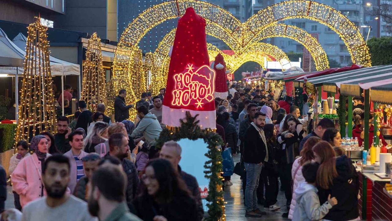Sayapark'ta Yılbaşı Coşkusu Başladı