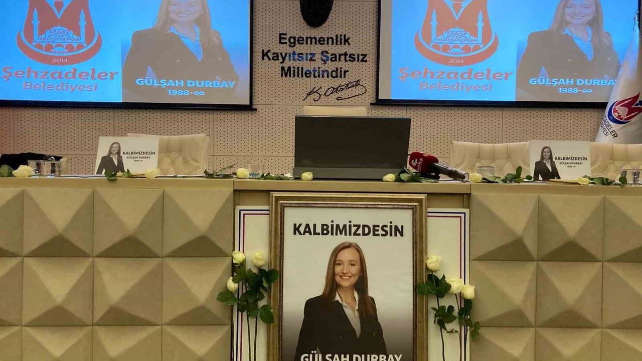 Şehzadeler Belediyesi'nde Yeni Dönem: Hakan Şimşek Başkan