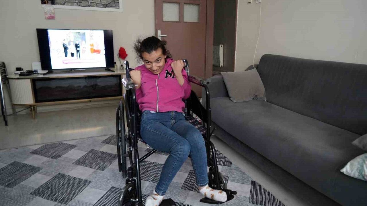 Serebral Palsi Hastası Tuğba Ateş'e Destek