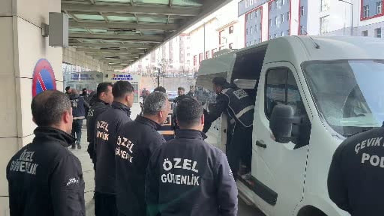 Siirt'te Uyuşturucu Tahlilleri Skandalı: 30 Kişi Gözaltında