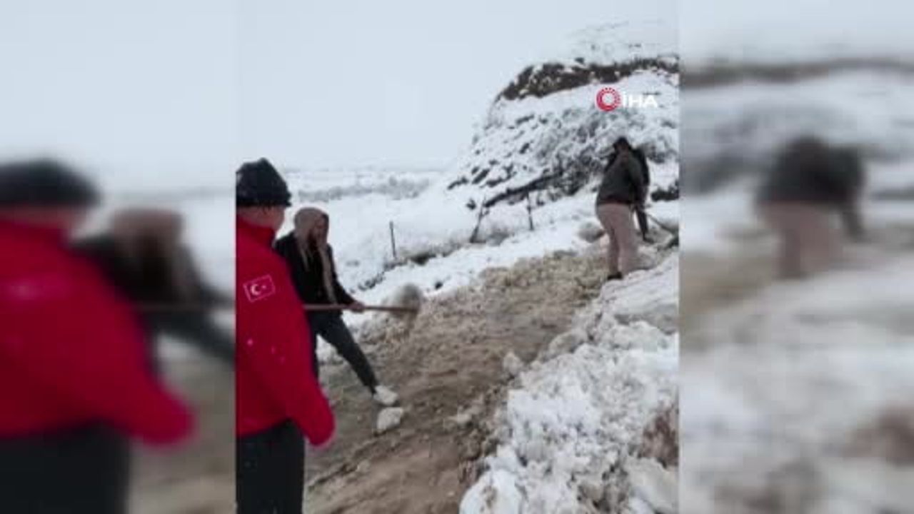 Siirt'te Yoğun Kar Şartlarında Diyaliz Hastası Kurtarıldı