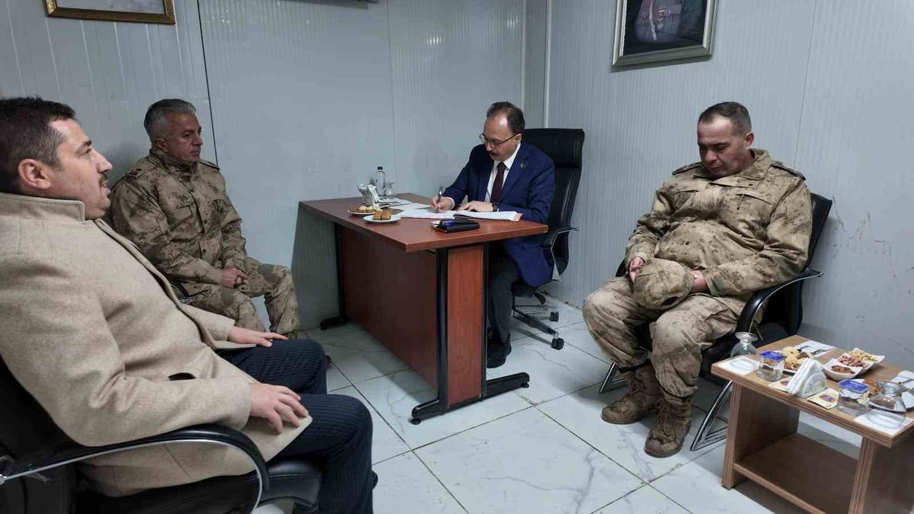 Siirt Valisi Kızılkaya Yılbaşı Denetimlerini Gerçekleştirdi