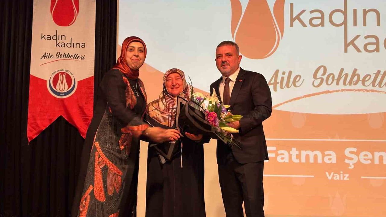 Sincan'da Kadın Kadına Aile Sohbetleri Devam Ediyor