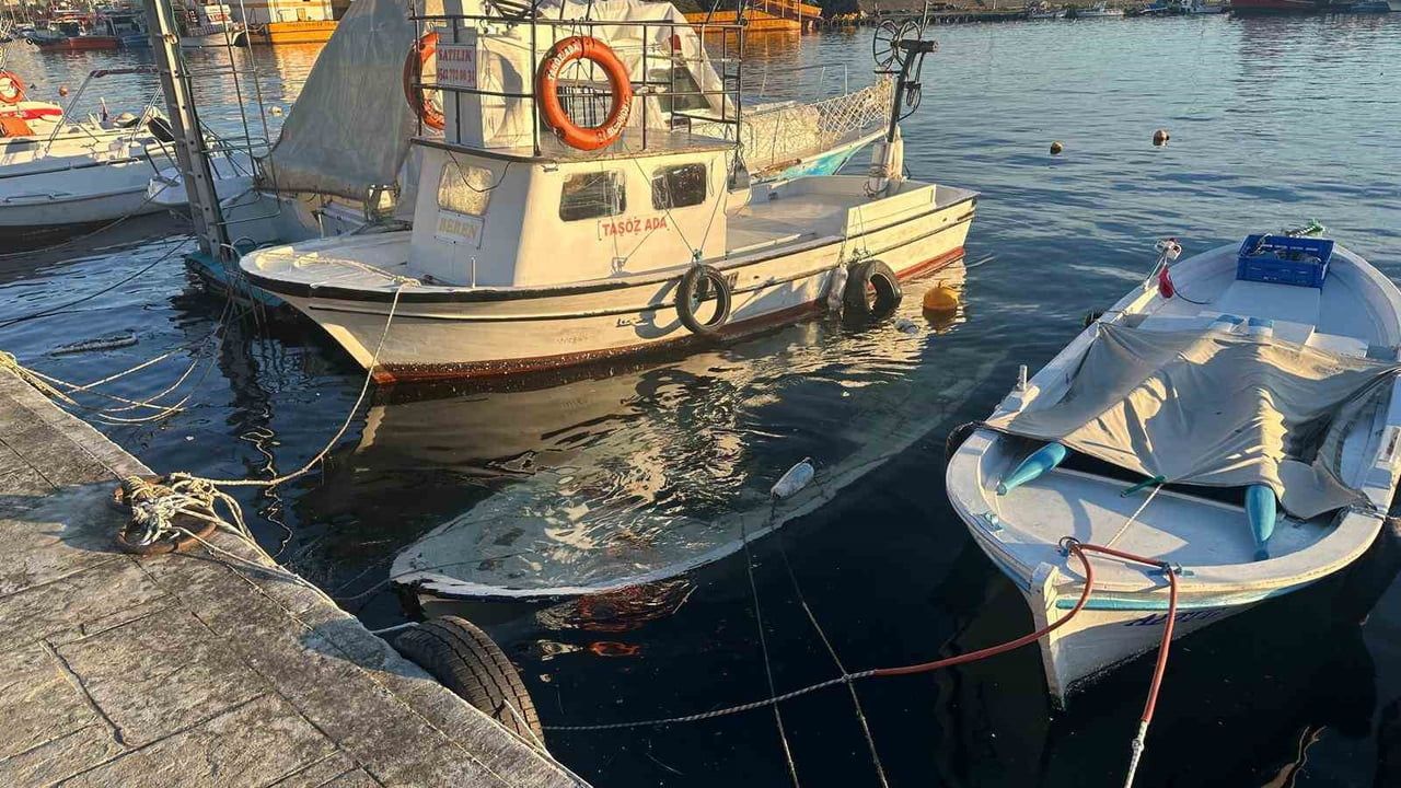 Sinop'ta Limanda Kayık Battı