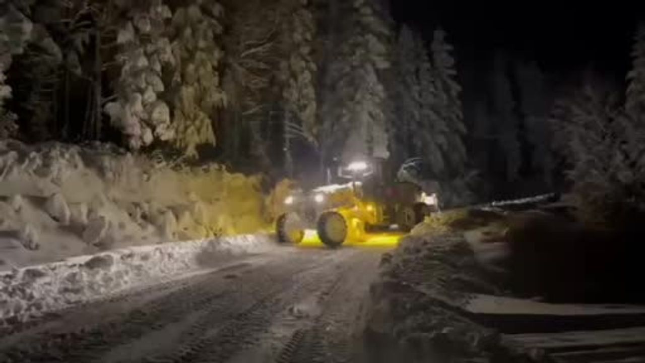 Sinop'ta Yoğun Kar Yağışı: Yüksek Kesimlerde 30 Santimetreye Ulaştı